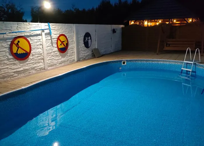 Ptasi Raj Semesterbostad